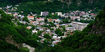 წაღვერში საფეხმავლო ხიდის აღდგენა მიმდინარეობს