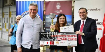 მიხეილ ჩხენკელმა საქართველოს ქალ მოჭადრაკეთა 77-ე ჩემპიონატის გამარჯვებულები დააჯილდოვა