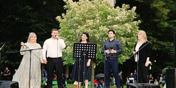 ბორჯომის ცენტრალურ პარკში, დავით არჩვაძის კონცერტი გაიმართა