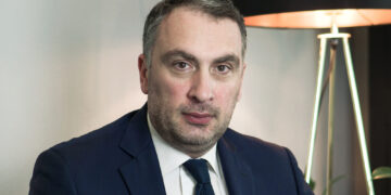 ვიქტორ ყიფიანი  —  საქართველოს, საერთაშორისო თანამეგობრობის ჩართულობით, შეუძლია აზერბაიჯანსა და სომხეთს შორის სამშვიდობო პროცესის დაწყებას ხელი შეუწყოს
