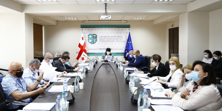 პროფესიული განვითარების საბჭომ 8 ექიმს სახელმწიფო სერტიფიკატის მოქმედება დროებით შეუჩერა