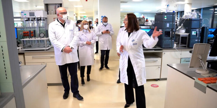 ზურაბ აზარაშვილი თურქეთის ორ უმსხვილეს ფარმაცევტული კომპანიის წარმომადგენლებს შეხვდა