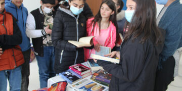 ადიგენის მუნიციპალიტეტის ოთხ სკოლაში მაჟორიტარი დეპუტატის მხარდაჭერით წიგნიერების საქველმოქმედო აქცია გაიმართა