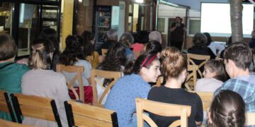 ახალდაბაში მედიაკაფე «ლუტრეზი»-ში გენდერმედიაცენტრის პრეზენტაცია გაიმართა