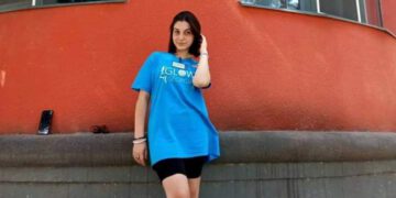 ახალდაბელმა  მეთერთმეტეკლასელმა, მარიამ ლომიძემ, GLOW -ს  გოგონათა ახალგაზრდა ელჩის ტიტული და პრაღის საგზური მოიპოვა