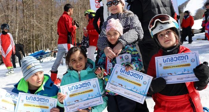 ,,ბაკურიანობა 2025″-ის ფარგლებში გამარჯვებული სპორტსმენები მედლებით, სიგელებით და ფულადი პრემიით დააჯილდოვეს