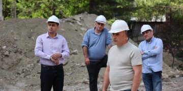 ბორჯომის მერი სასპორტო სკოლისა და ბიბლიოთეკის შენობის რეკონსტრუქცია-რეაბილიტაციის სამუშაოებს  გაეცნო