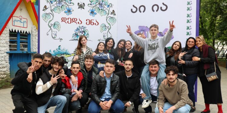 მე-12 კლასელთა «ბოლო ზარი» ბორჯომში