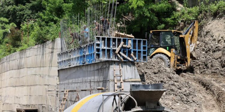 საყრდენი კედლის რეაბილიტაცია