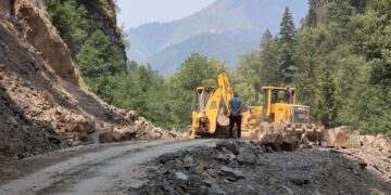 ტიმოთესუბნიდან დიდი და პატარა მიტარბის გავლით დაბა ბაკურიანამდე მისასვლელი გზის რეაბილიტაცია დაიწყო