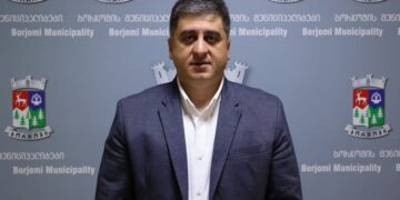 ბორჯომის მუნიციპალიტეტის მე-8 მოწვევის საკრებულოს თავმჯდომარედ გიორგი ფერაძე აირჩიეს