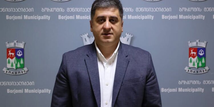 ბორჯომის მუნიციპალიტეტის მე-8 მოწვევის საკრებულოს თავმჯდომარედ გიორგი ფერაძე აირჩიეს