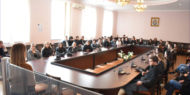 ComCom-მა სამცხე-ჯავახეთის და ბათუმის შოთა რუსთაველის სახელმწიფო უნივერსიტეტების სტუდენტები მედიაწიგნერებაში გადაამზადა