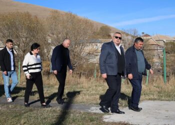 სამცხე-ჯავახეთის სახელმწიფო რწმუნებული სოფელ ტაბაწყურში, მოლითსა და ბალანთაში სასკოლო ინფრასტრუქტურას გაეცნო